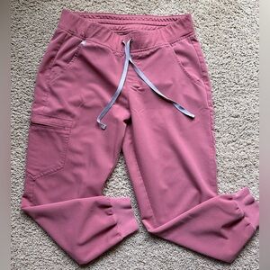 Figs Women’s Scrub set. Color: Mauve